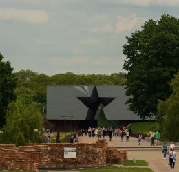 Туры в Брест 2025 - цены на путевки в Беларусь из Москвы от туроператора «Анекс Тур»