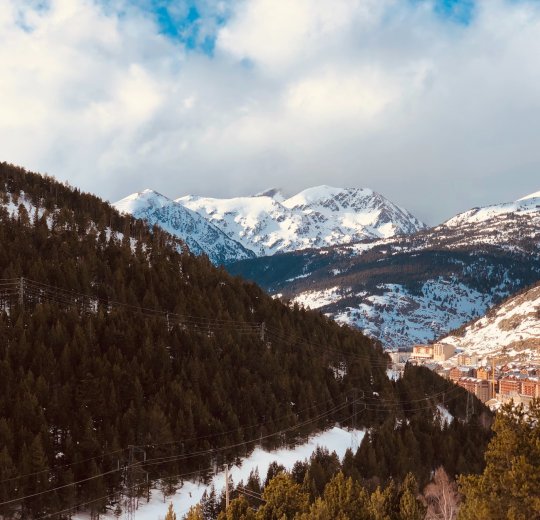 Туры в Сольдеу 2025 - цены на путевки в Андорру из Москвы от туроператора «Анекс Тур»