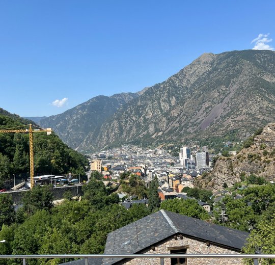 Туры в Эскальдес 2025 - цены на путевки в Андорру из Москвы от туроператора «Анекс Тур»