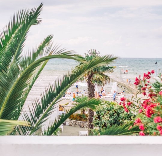 Туры в Дагомыс 2025 - цены на путевки в Россию из Москвы от туроператора «Анекс Тур»